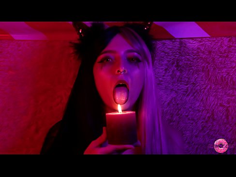 ❤️ Szenvedélyes szopás egy szexi Succubustól, akinek a szájában van a sperma. Porno at hu.mailkassa.ru ☑